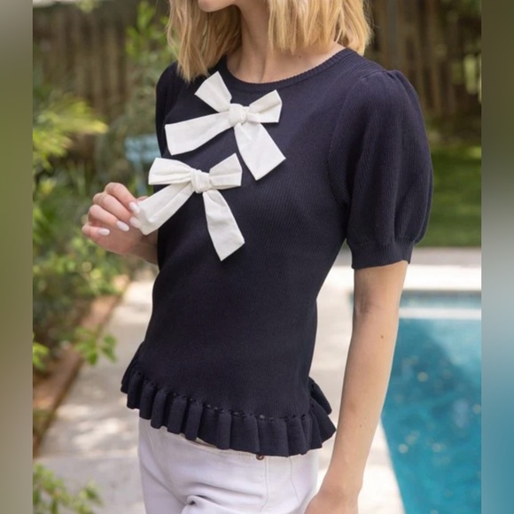 Voy Knit Top with Bow Embellishment NWOT! - Picture 3 of 12